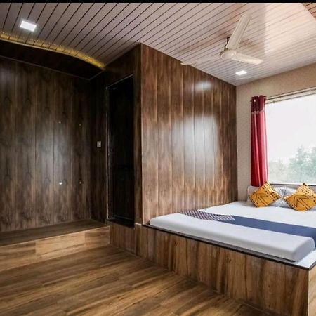 New Natraj Hotel Chikhaldara Eksteriør billede